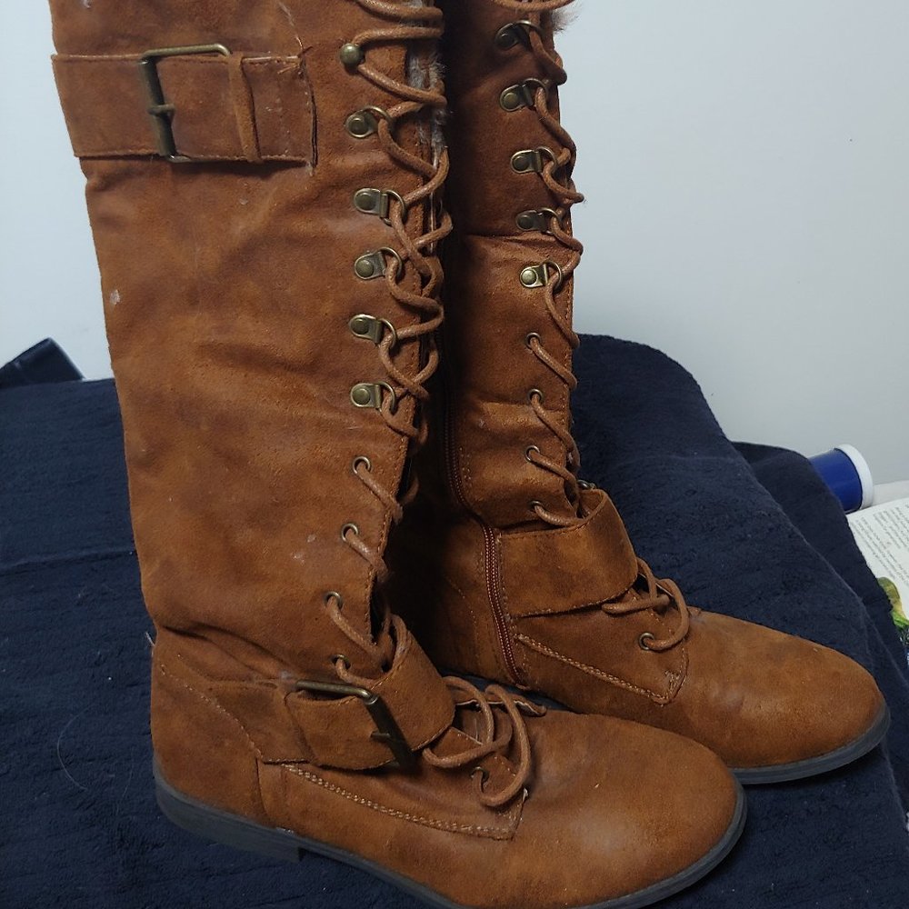 Justfab Women's fur lined lace up knee high boots size 8.5